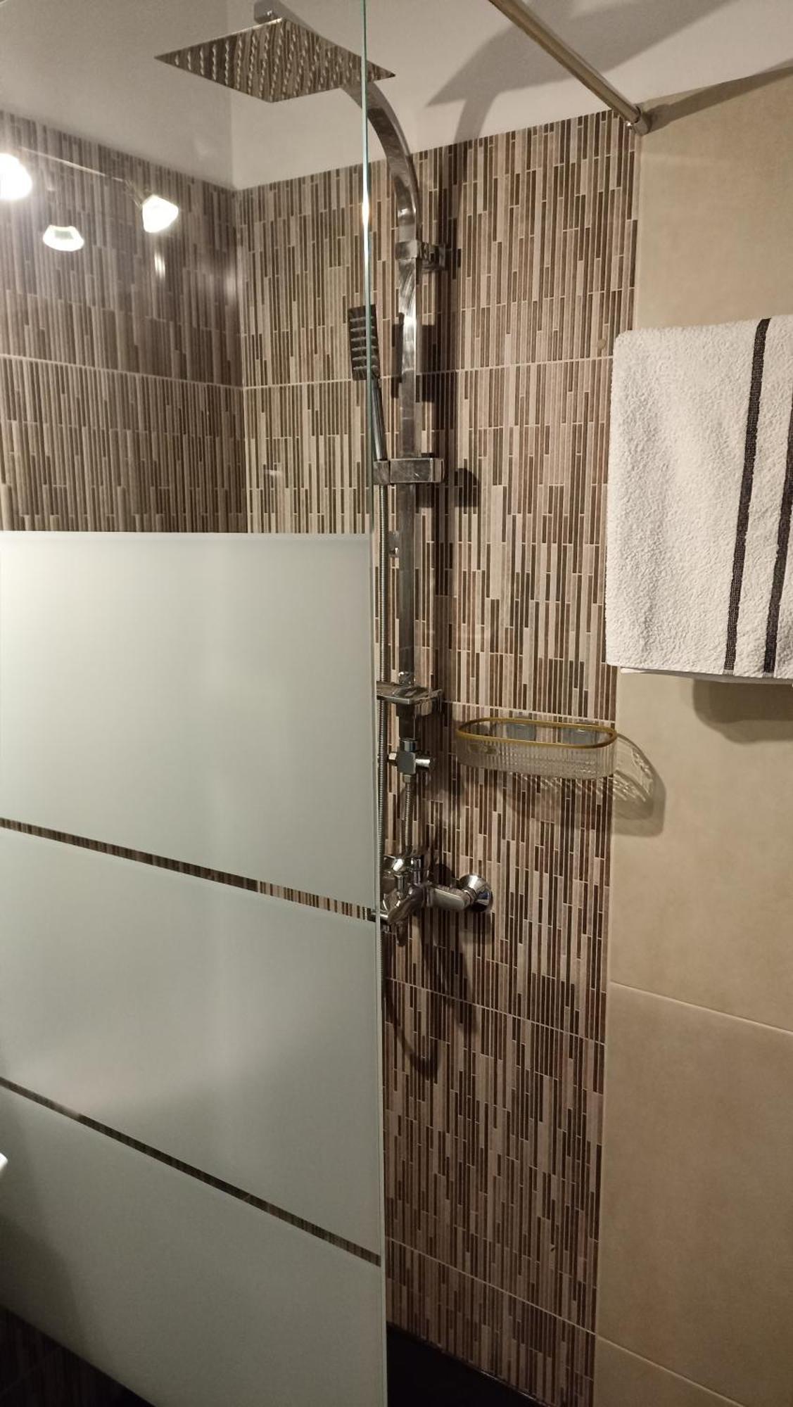Machi Rooms باتيتيري المظهر الخارجي الصورة